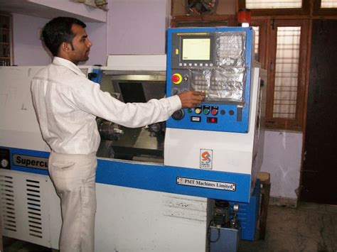 cnc machine course in delhi|cnc training courses.